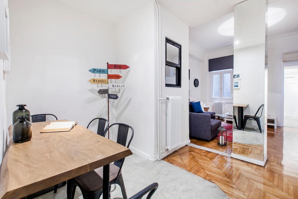 Central Apartment In Syntagma 아테네 외부 사진